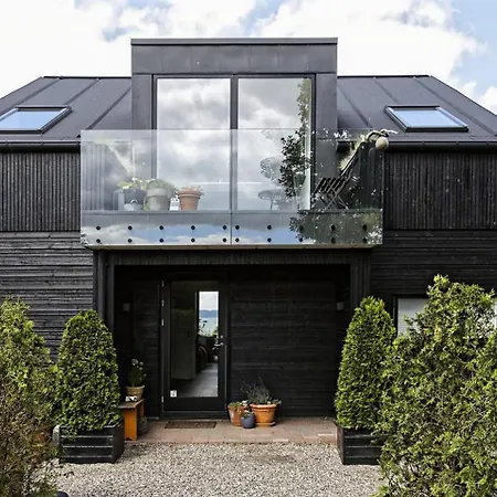 Vakantiehuis Art And Panoramic View At Trelde Naes Fredericia