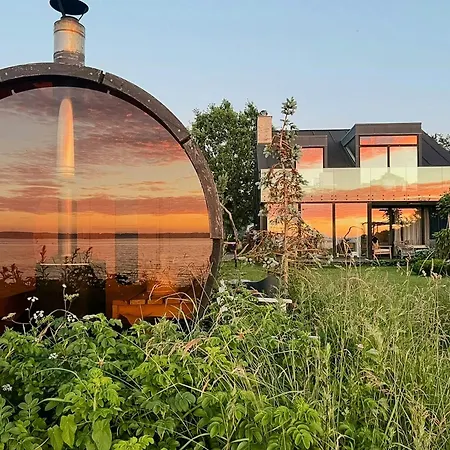 Vakantiehuis Art And Panoramic View At Trelde Naes Fredericia
